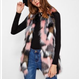Faux Fur Vest size L - BRAND NEW NEVER WORN